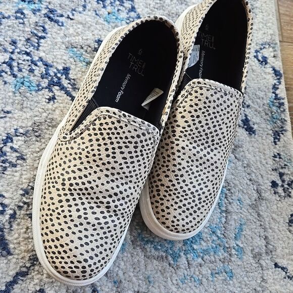 Womens TIME and TRU Animal Print Twin Gore Low Top Slip On Shoes / Size 6 - Picture 11 of 16